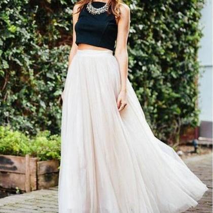 Long Black/White Tulle Lady Skirt S..