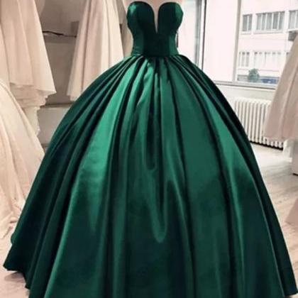 Vintage Emerald Green Satin Quincea..