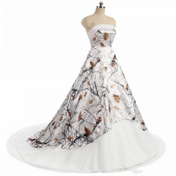 Vintage Long Wedding Dresses Leaves Patterns Strapless Backless Corset Back Court Train Bridal Gowns