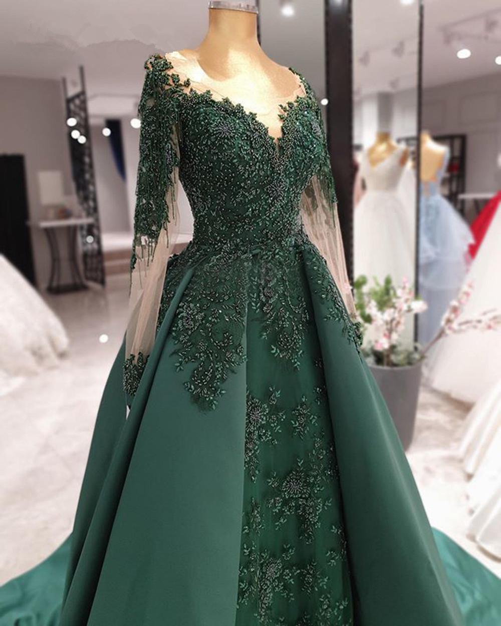 Vintage Green Prom Dresses With Long Sleeve Sexy Scoop Neckline Court ...